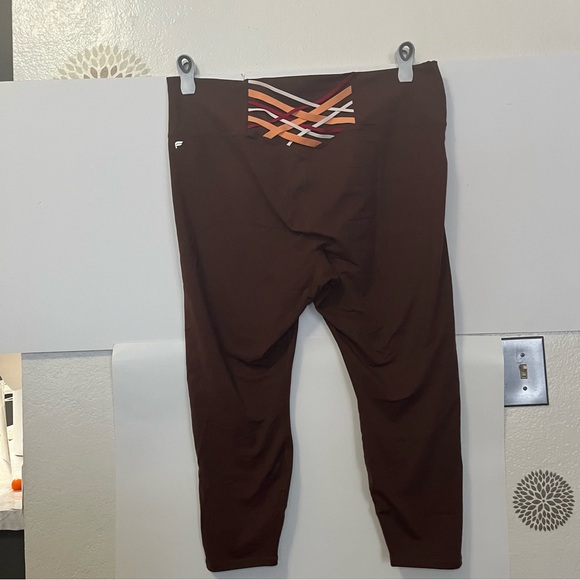Fabletics- Boost PowerHold® High-Waisted 7/8 Legging - Brown - 3x - Picture 4 of 4